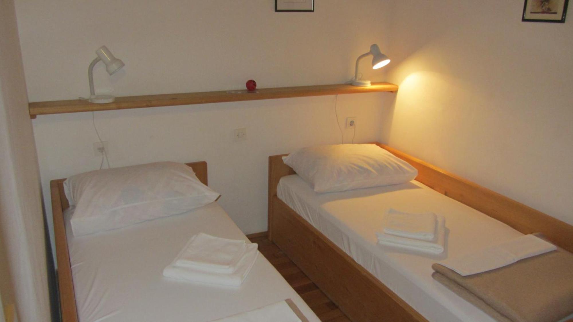 Bell Tower Apartments Tisno Room photo